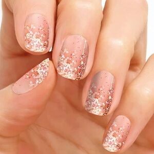 Color Street Real Nail Polish Strips- Coming up Rose Gold